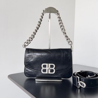 可愛いバレンシアガ 本物 BB Soft スモールフラップバッグ bai81533