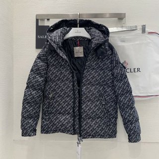 モンクレール Maire ショートダウンジャケット 本物 mop77301