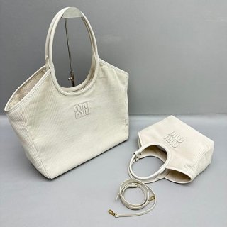入手困難ミュウミュウ 本物 レタリングロゴ レザー ショッピングバッグ 2サイズ myp60276