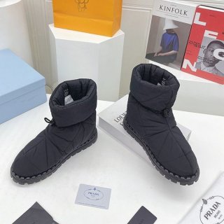 素敵な プラダ パッド入りナイロンブーツ 本物 pun65799