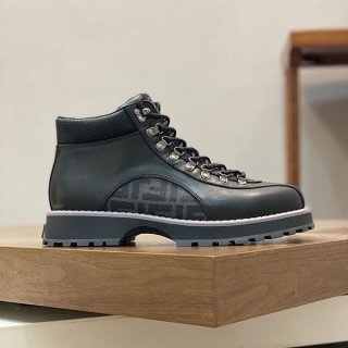 送料込 フェンディ レースアップ シューズ 本物 fek25695