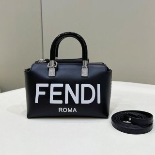 定番【フェンディ】バイ ザ ウェイ コピーミニ レザー ボストンバッグ 8BS067 定番【フェンディ】バイ ザ ウェイ コピーミニ レザー ボストンバッグ 8BS067