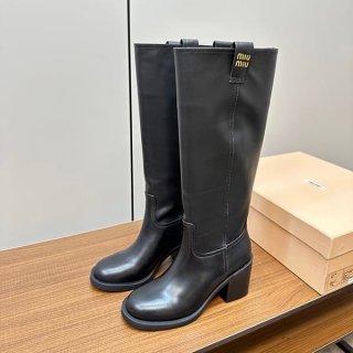 人気急上昇ミュウミュウ 本物 Fume ロゴ レザー ロングブーツ myz89992