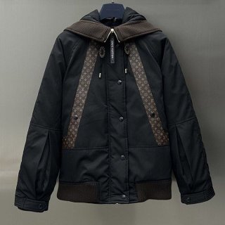 一目惚れ ルイヴィトン モノグラムディテール パーカー 本物 vuf22831