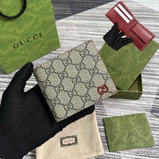 完売人気 グッチ GGスプリーム 二つ折り財布 本物 gub22916