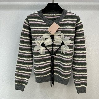肌触り最高なミュウミュウ ニットセーター 本物 myg35944