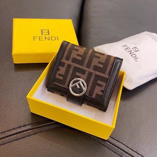 フェンディ FFモチーフ 三つ折り財布 本物 fek43255
