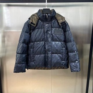 フェンディ ロゴ入りダウンジャケット 本物 リバーシブル feu88847