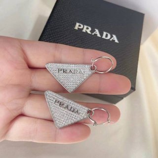 争奪戦 新作 プラダ シンボル ピアス 本物 【人気商品】 pua57890