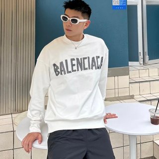 バレンシアガ 本物 ロゴ オーバーサイズ クルーネック スウェット bac25730 バレンシアガ 本物 ロゴ オーバーサイズ クルーネック スウェット bac25730