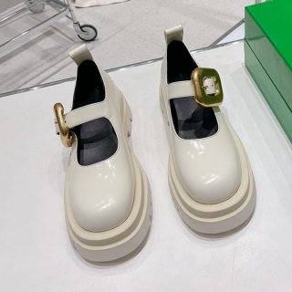 超話題!ボッテガ ヴェネタ 本物 メリージェーンシューズ bom94561