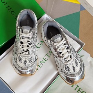 確保済みボッテガヴェネタ 本物 Orbit オービット ランナー スニーカー 741357V2X401425