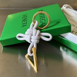 注目度NO.1ボッテガヴェネタ キーリング 本物 中国結び bob96503