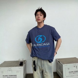 バレンシアガ 本物 プリントコットンジャージーTシャツ bat77034 バレンシアガ 本物 プリントコットンジャージーTシャツ bat77034