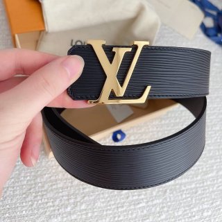 一目惚れルイヴィトン サンチュールLVイニシャル 本物 40MM ベルト vum93150