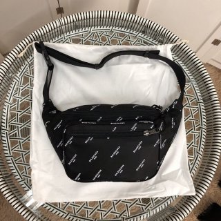 一目惚れバレンシアガ 本物 ボディバッグ/ワンショルダー/オールオーバー エクスプローラー ベルトバッグ bai87568
