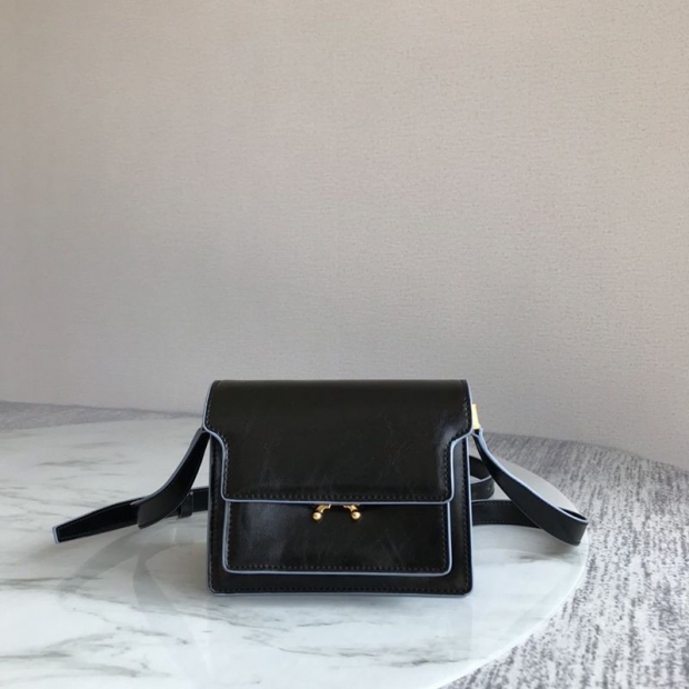超希少！マルニ バッグコピー ☆trunk bag トランクバッグ 本物 maw68725