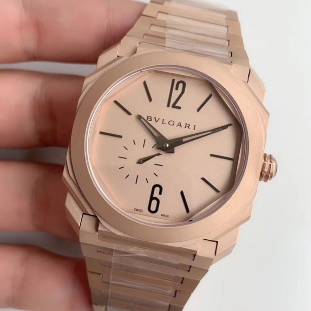 一目惚れブルガリ コピー 時計 オクト ローマ 41mm Octo Roma Bue44491