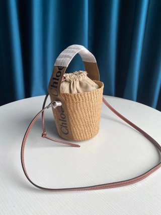 大人気 クロエ woody 本物 かごバッグ スモールカゴバッグ chf57496