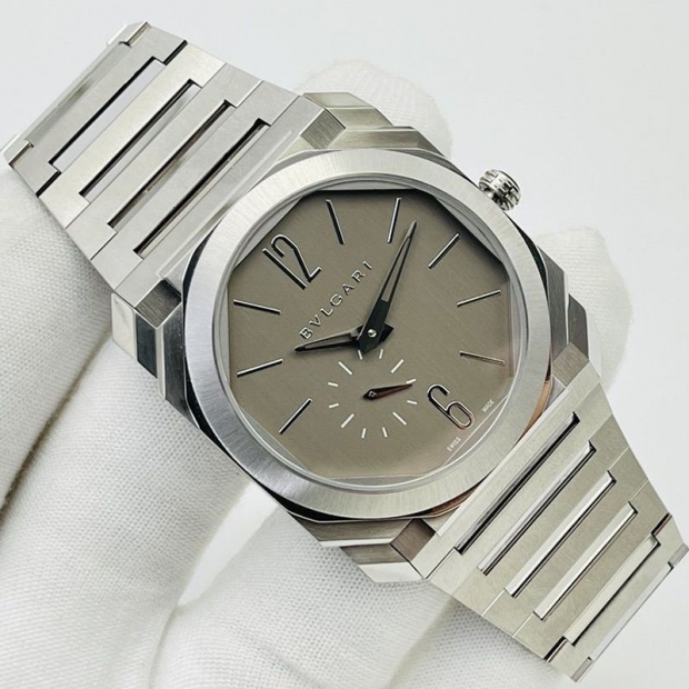 一目惚れブルガリ 時計 オクト ローマ 本物 41mm Octo Roma Bum53822