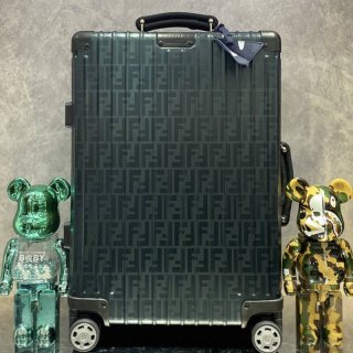 21AW新作フェンディ X リモワ コラボ スーツケース 本物 rip64696 21AW新作フェンディ X リモワ コラボ スーツケース 本物 rip64696