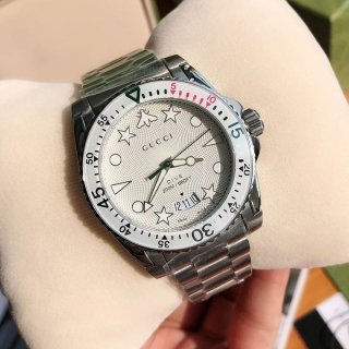 秋冬新作人気のデザイン★グッチ ダイヴ メンズウォッチ 本物 40mm guw19080 秋冬新作人気のデザイン★グッチ ダイヴ メンズウォッチ 本物 40mm guw19080