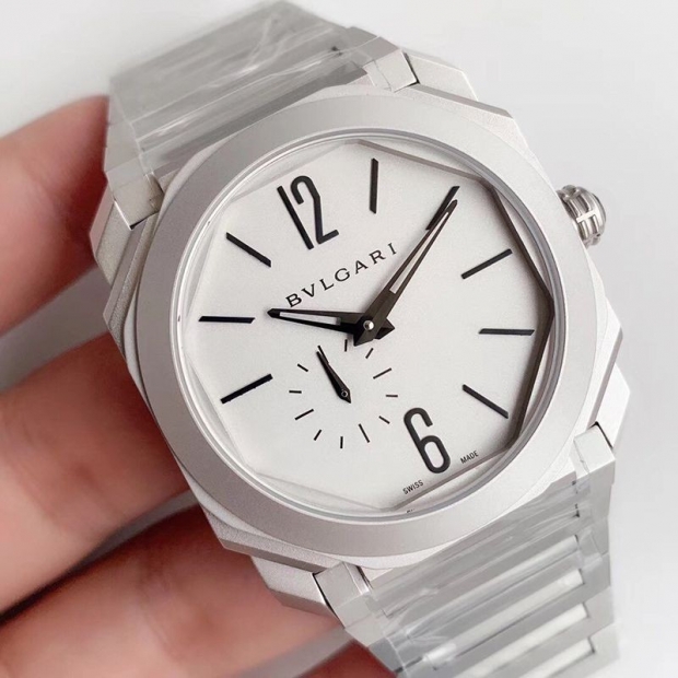 日本未入荷ブルガリ 本物 時計 オクト ローマ 41mm Octo Roma Bui61089