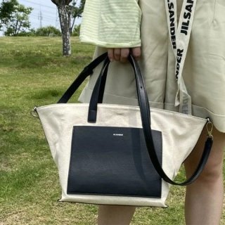 完売必至ジルサンダー 本物 ワンダースクエア スモール トートバッグ J06WD0003P4863001 完売必至ジルサンダー 本物 ワンダースクエア スモール トートバッグ J06WD0003P4863001