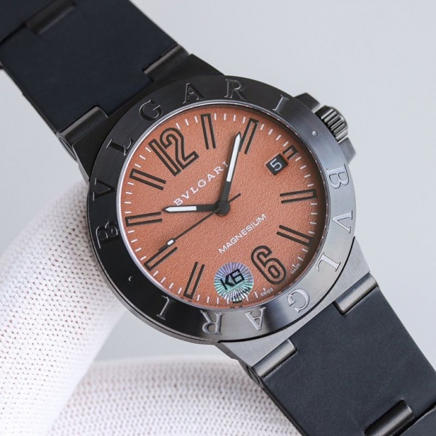 世界中で大人気ブルガリ 時計 本物 アルミニウムウォッチ 39mm 2色 Buu18937
