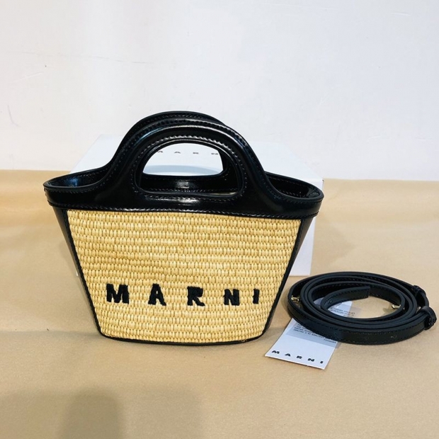 大人気!!新色 マルニ TROPICALIA マイクロ かごバッグ 本物 マルニ ハンモックバッグ mab37012