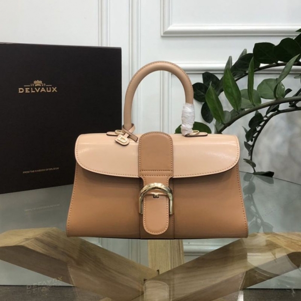 完売必至 デルボー カーフスキン ブリヨン ショルダー ハンドバッグ 本物 Deb07570