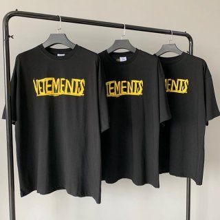 大人気！注目度抜群！ヴェトモン 本物WORLD TOUR ロゴ Tシャツ vuh99924