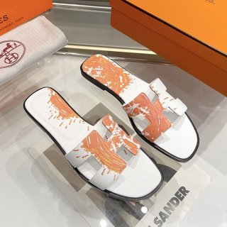 【セレブ多数愛用】エルメス サントリーニ サンダル 本物 ere49563