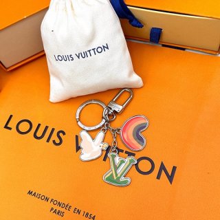 ルイヴィトン 本物 キーホルダーLV グッド バイブス M00959