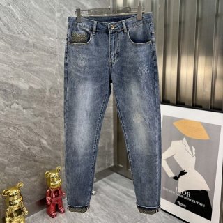 クロムハーツ セメタリークロスパッチ デニム パンツ 本物 Kun47250 クロムハーツ セメタリークロスパッチ デニム パンツ 本物 Kun47250