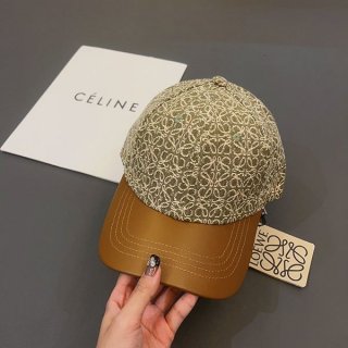 入手困難ロエベ アナグラム刺繍 キャップ 本物 loa55909