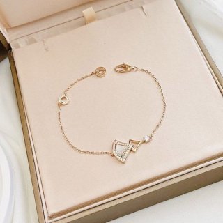 入手困難 ブルガリ ブレスレット 本物 ディーヴァドリーム パール 18K But07655