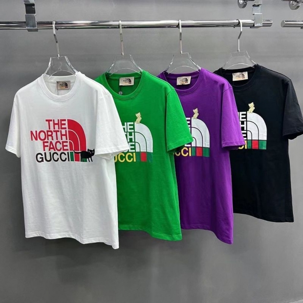《大人気》グッチ x ノースフェイス コラボ 半袖Tシャツ 本物 guh57850
