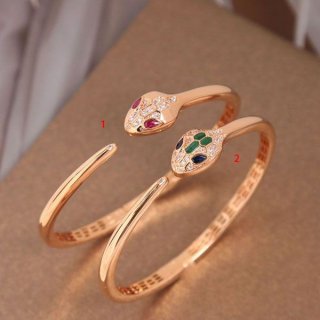 素敵な ブルガリ ブレスレット 本物 セルペンティ Bun55241 素敵な ブルガリ ブレスレット 本物 セルペンティ Bun55241