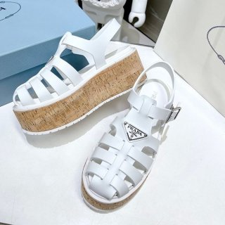 大人気!プラダ Rubber wedge platform sandals ウェッジサンダル 本物 pub83961