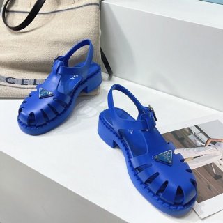 目を惹くカラープラダ ラバーウェッジプラットフォーム サンダル 本物 puz41356