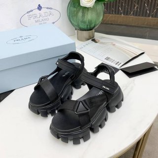 定番 新作 プラダ 厚底モノリスフォームラバーサンダル 本物 puh90845
