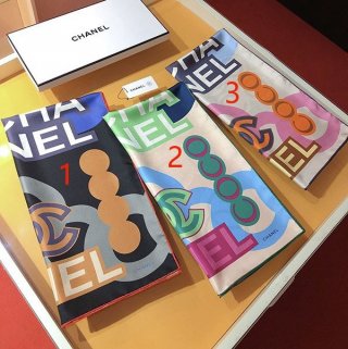 新色☆希少 シャネル シルクスカーフ 本物 ero52080