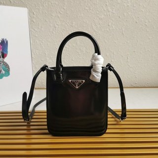 21-22AW【プラダ】スモール ブラッシュドレザー 本物 トートバッグ puv49051