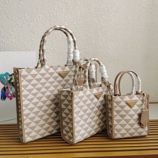 激安価格！プラダ シンボル ファブリック 本物 スモールバッグ pus03754