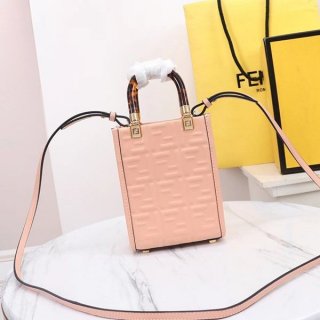 可愛い フェンディ 本物 Sunshine Shopper FF柄 レザーミニバッグ fey94469