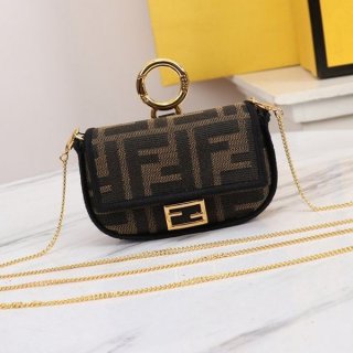入手困難 フェンディ VERSACE コラボナノ バゲット 本物 マイクロ バッグ fey71325