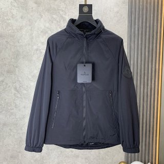 希少色 モンクレール ジャケット 本物 フード付ナイロンジャケット mow09536