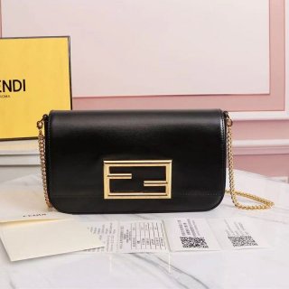 21-22AWフェンディ 本物 財布内蔵ミニバッグ ポーチ付き ブラックレザー ミニバッグ 8BS032AHM0F0KUR 21-22AWフェンディ 本物 財布内蔵ミニバッグ ポーチ付き ブラックレザー ミニバッグ 8BS032AHM0F0KUR