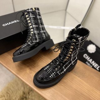 最新でオシャレシャネル コピー レースアップ レザーアンクルブーツ shr59884 最新でオシャレシャネル コピー レースアップ レザーアンクルブーツ shr59884
